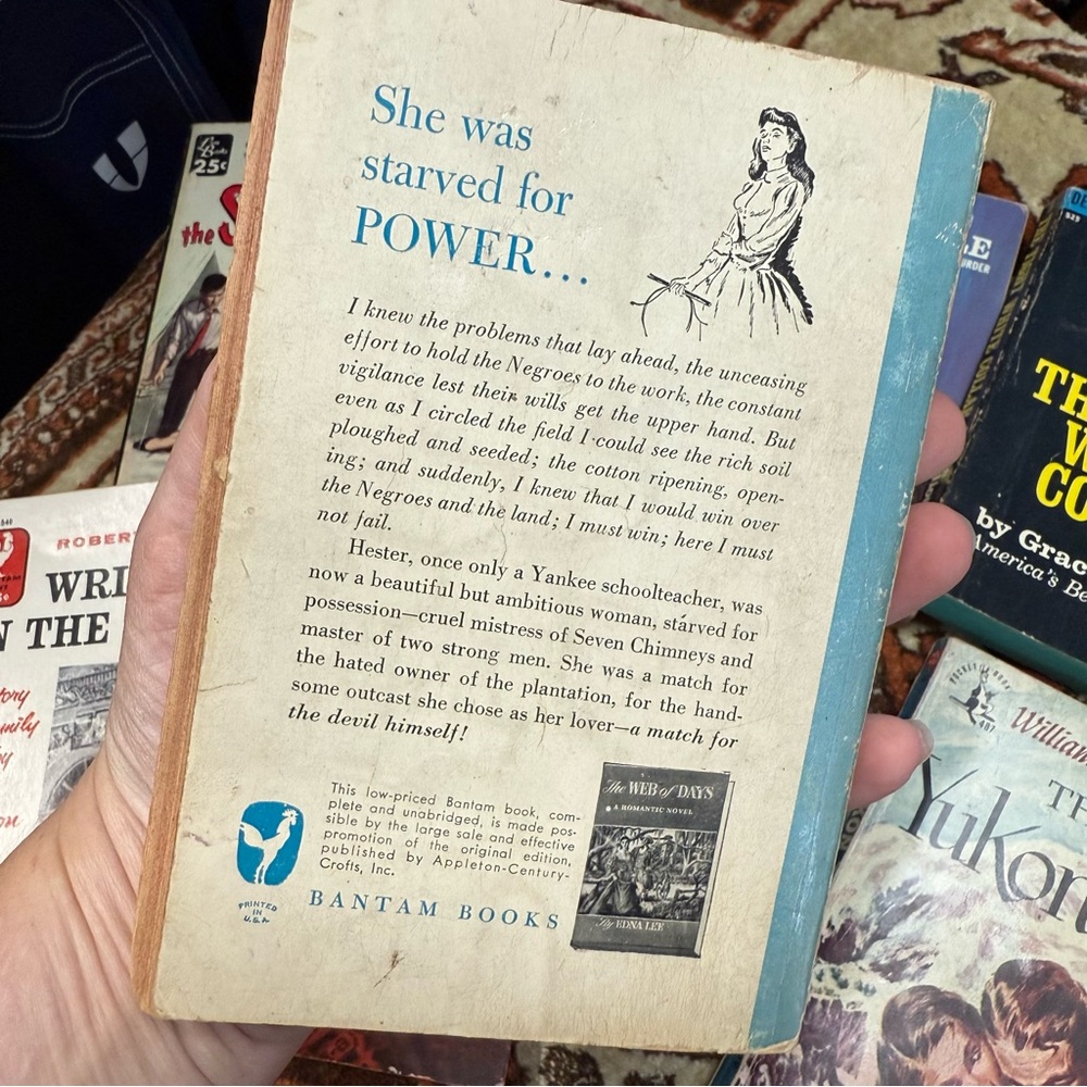 1940s “Graphic Mystery” and Steamy Paperback Book Collection - Picture 4 of 7